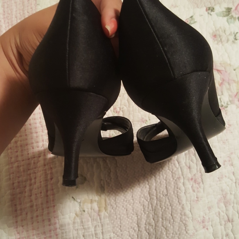 Open toe heels - Picture 2 of 4